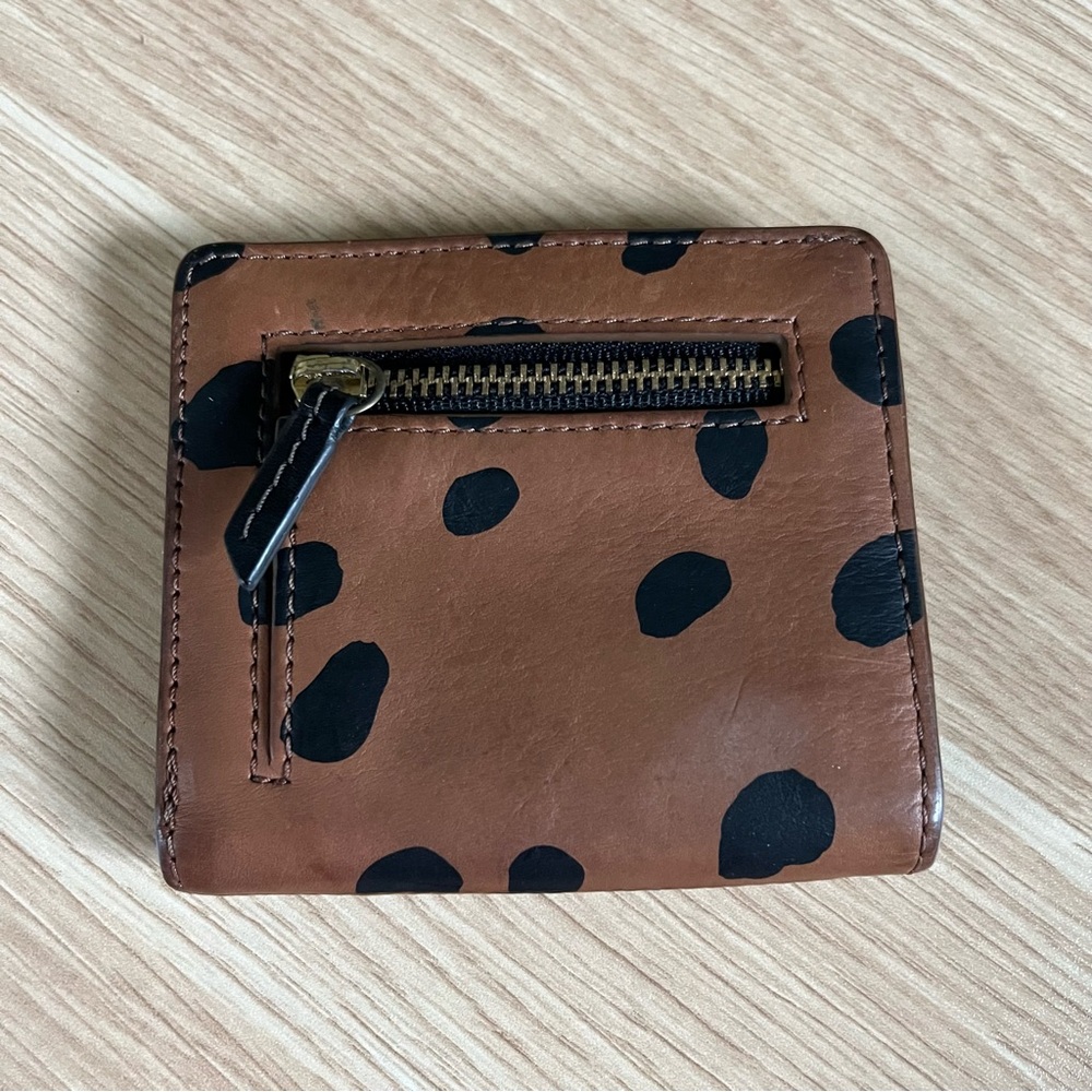 Fossil Spotted Wallet - Picture 6 of 8